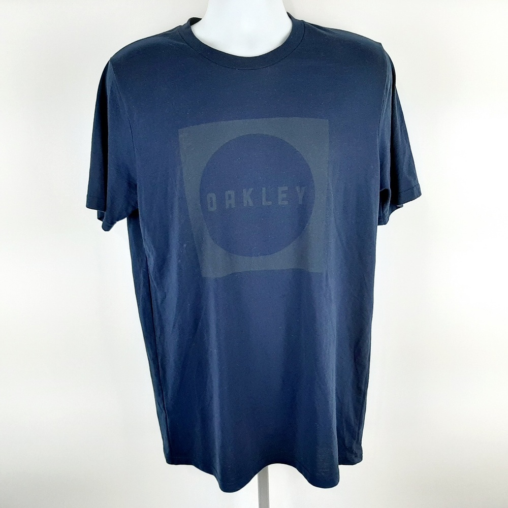 Oakley Men's T-shirt Size Large Navy Blue DK32